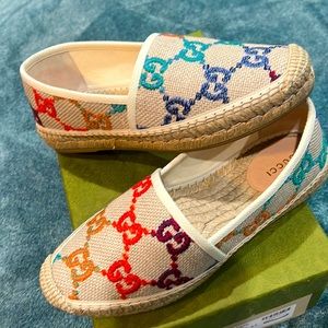 Authentic!! Mini Psychedelic multicolor Gucci Espadrilles!!